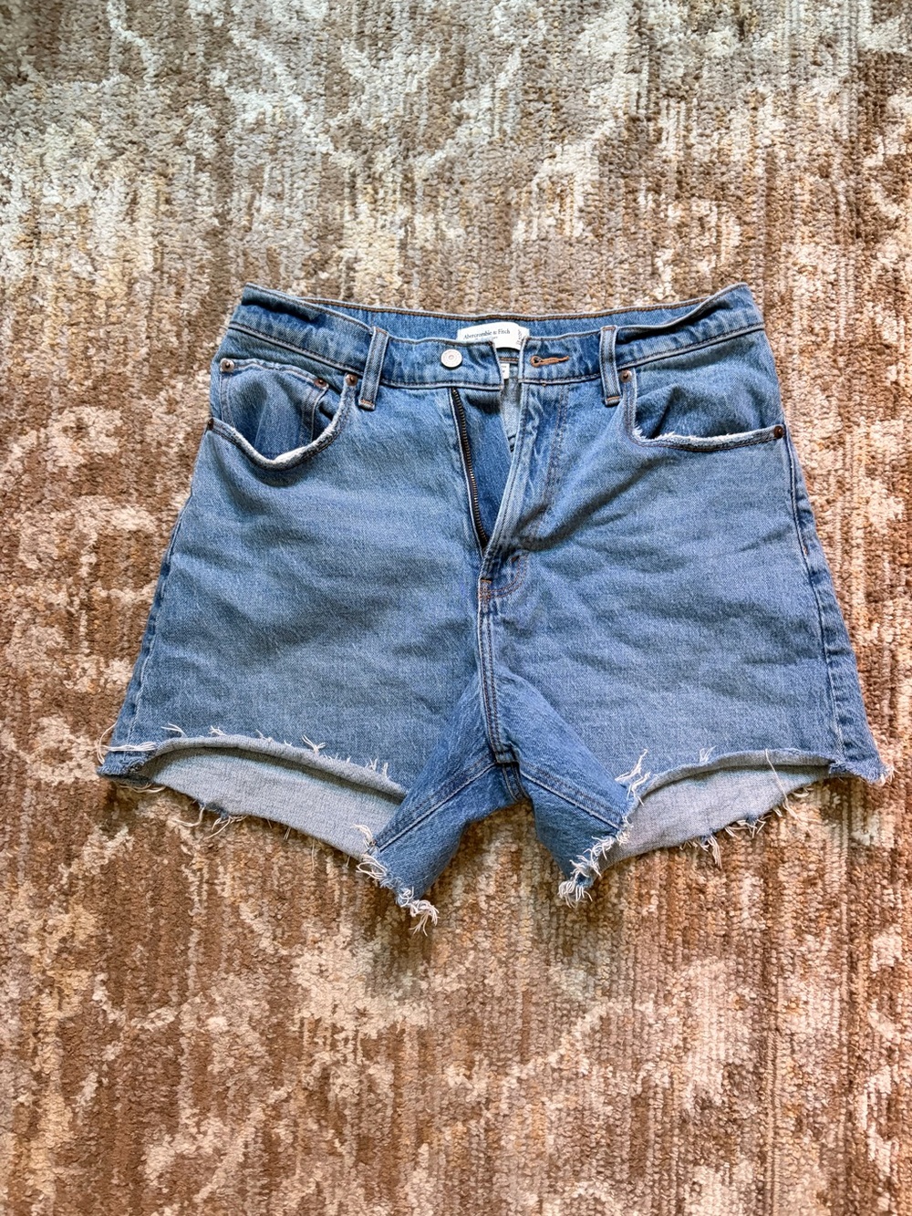Abercrombie & Fitch The Dad high rise shorts
